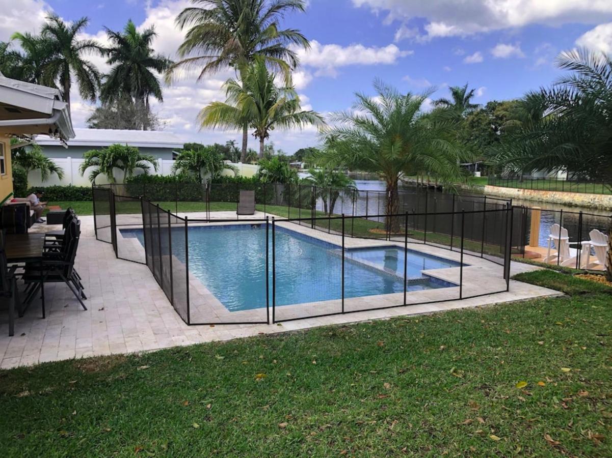 פורט לודרדייל New! Waterfront Heated Pool & Jacuzzi 2 Mi To Beach - Fishing Pier Relaxing Spa & Hammock מראה חיצוני תמונה